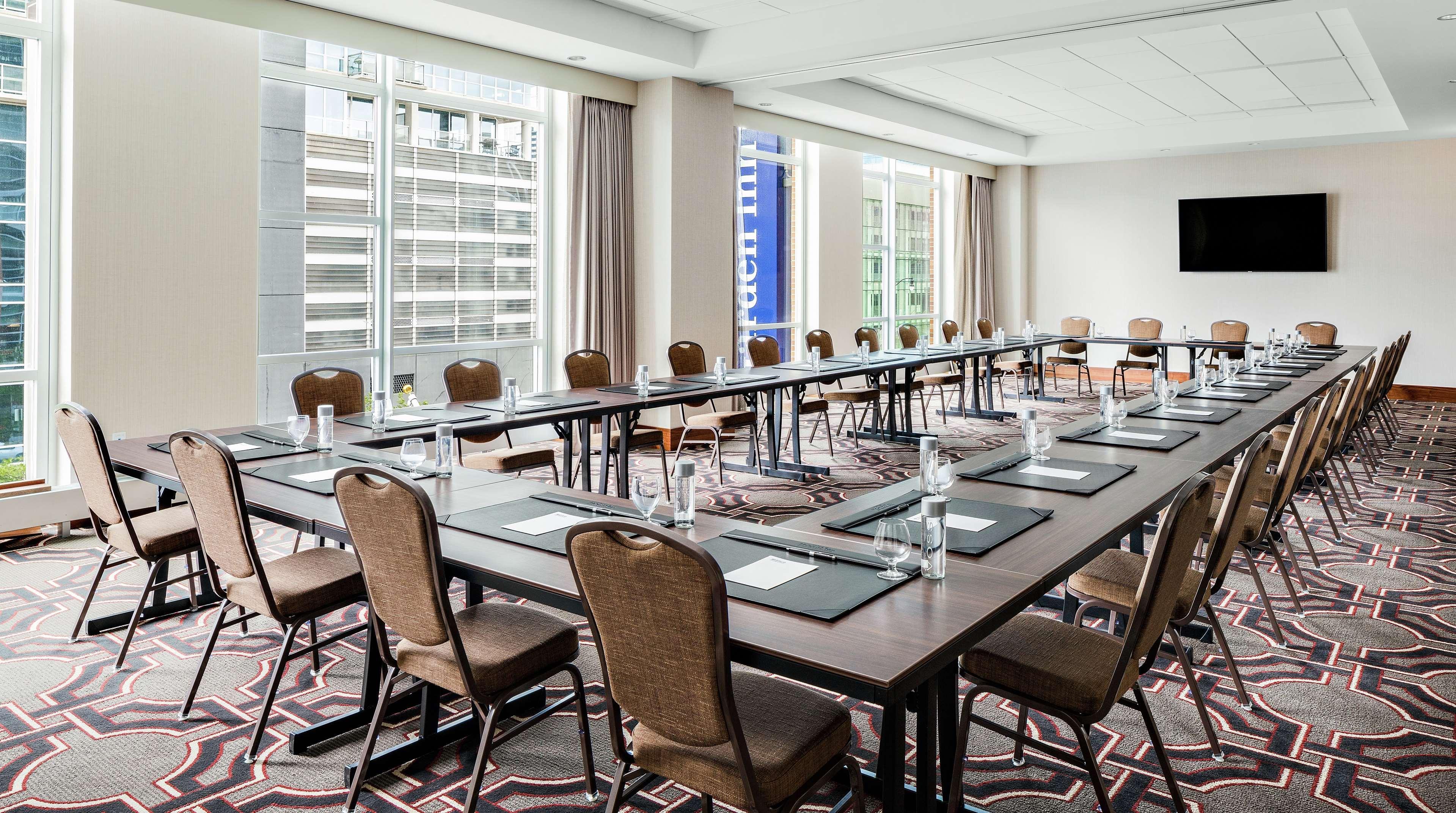 Home2 Suites By Hilton Chicago Mccormick Place Ngoại thất bức ảnh