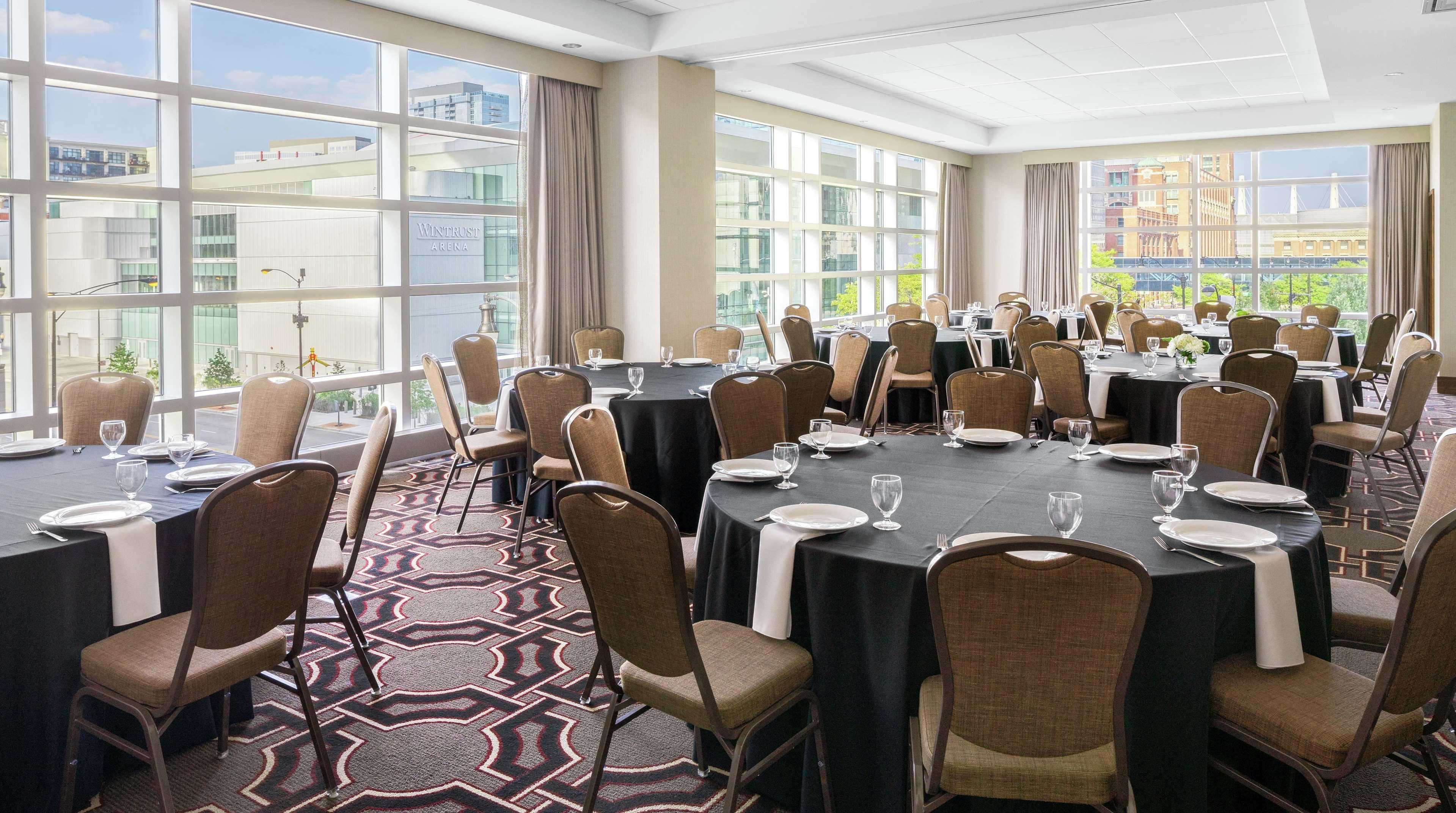 Home2 Suites By Hilton Chicago Mccormick Place Ngoại thất bức ảnh