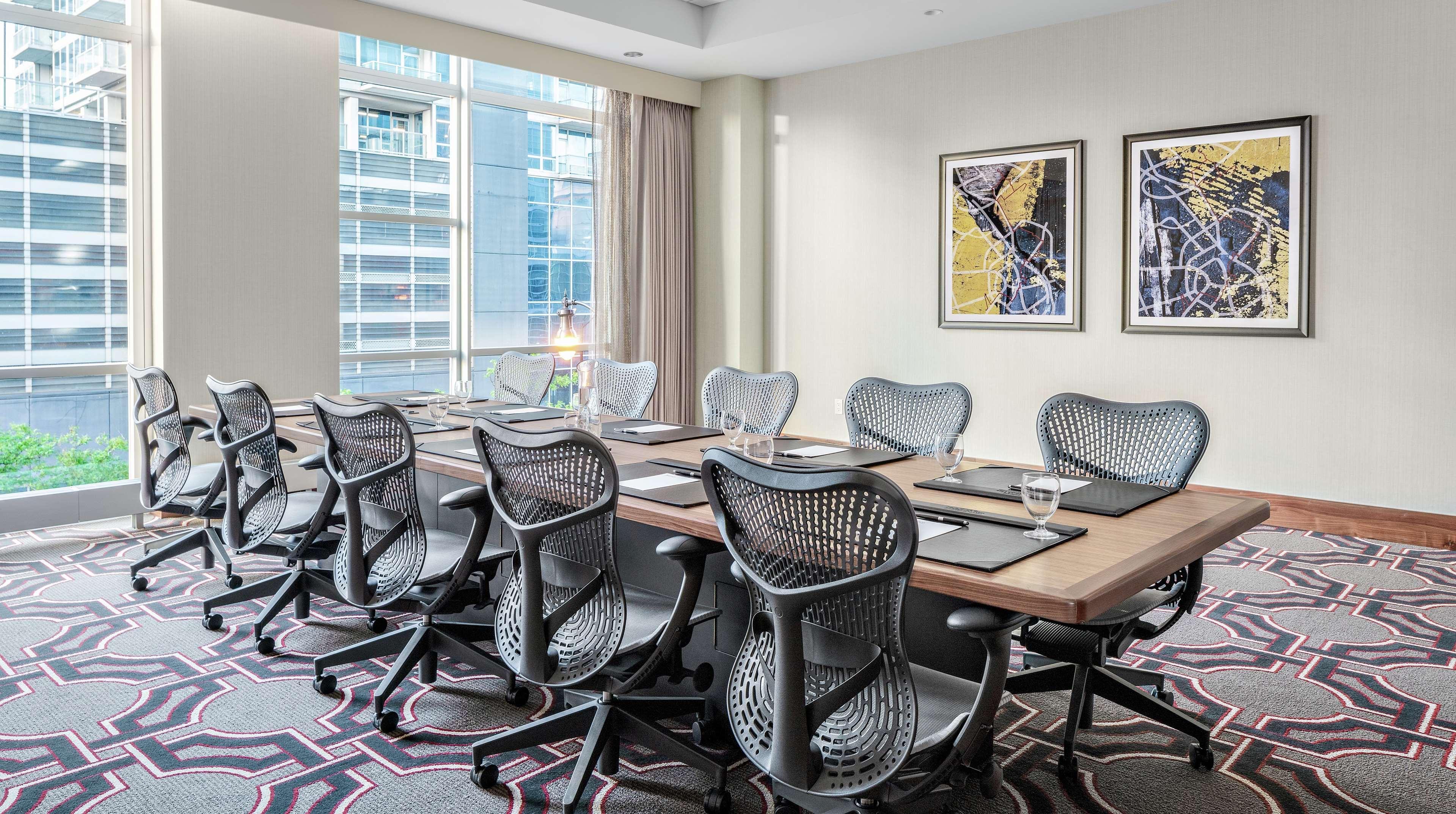 Home2 Suites By Hilton Chicago Mccormick Place Ngoại thất bức ảnh