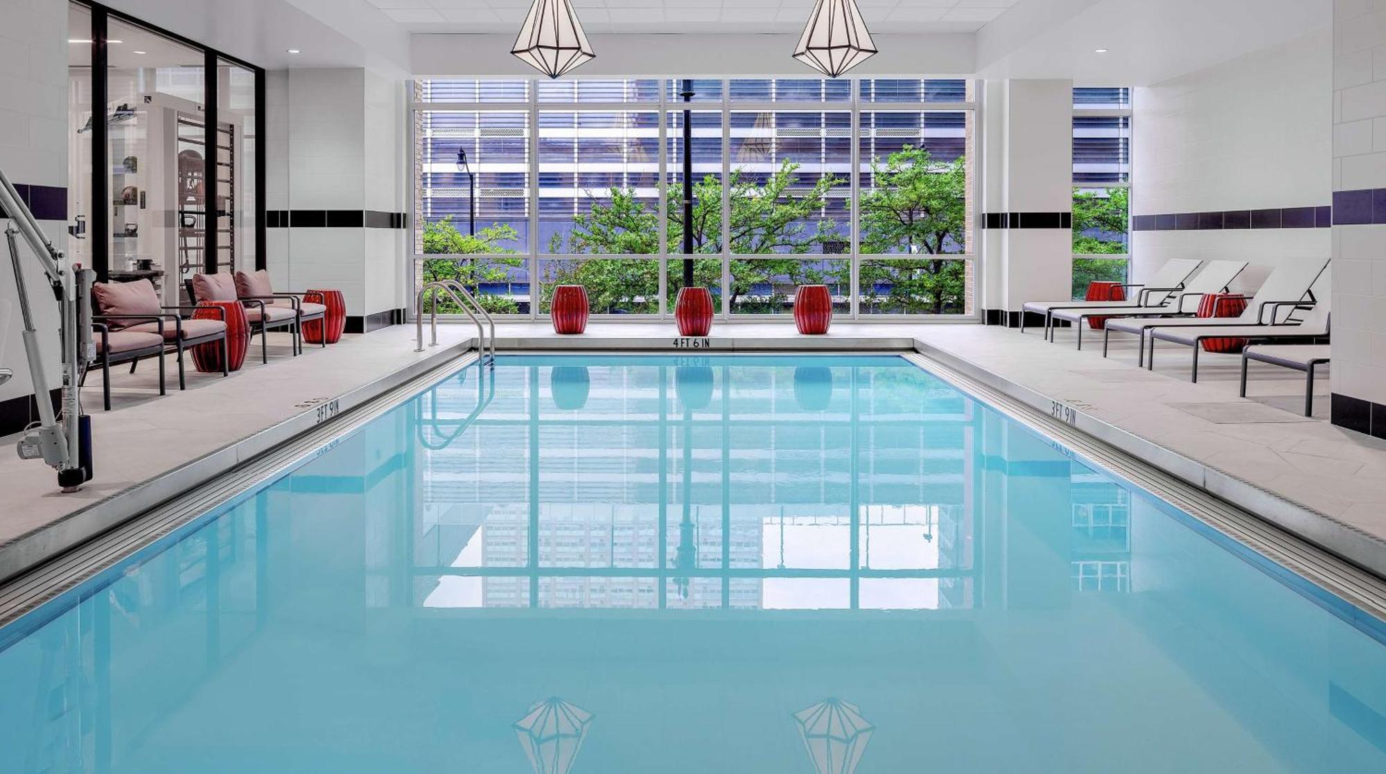 Home2 Suites By Hilton Chicago Mccormick Place Ngoại thất bức ảnh